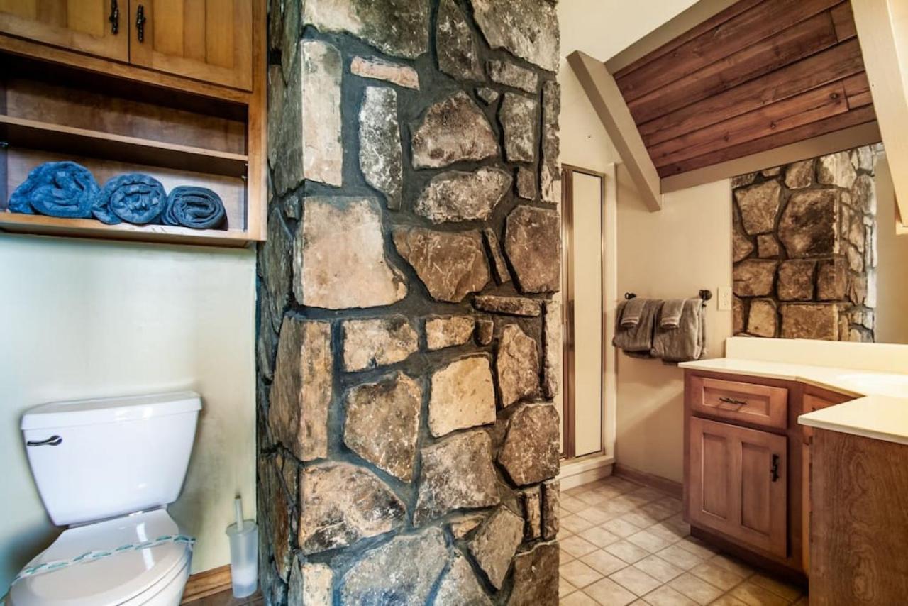 Bear View Chalet With Hot Tub And Near Ober Gatlinburg Exterior photo