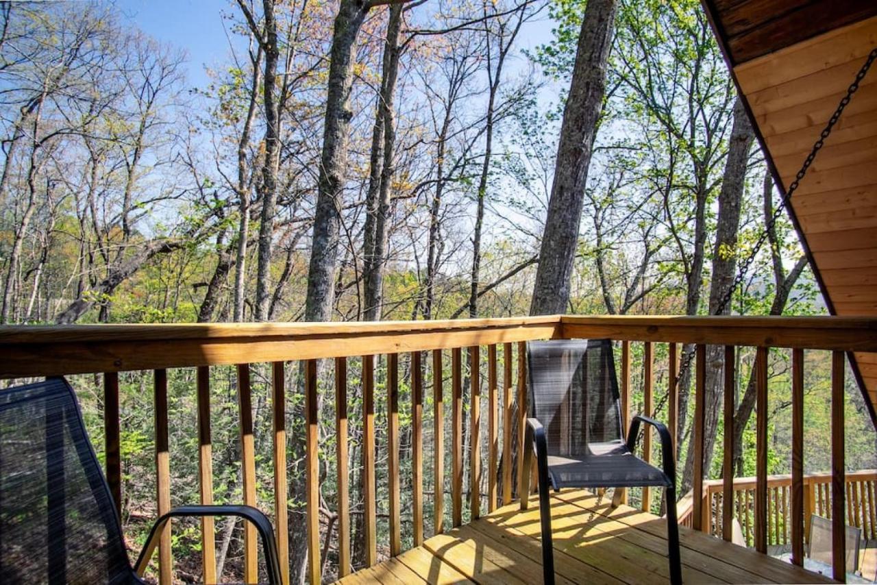 Bear View Chalet With Hot Tub And Near Ober Gatlinburg Exterior photo